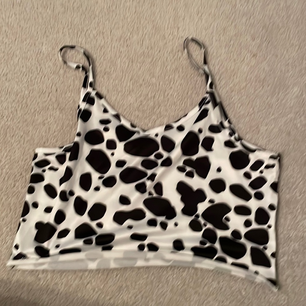 cropped tank top